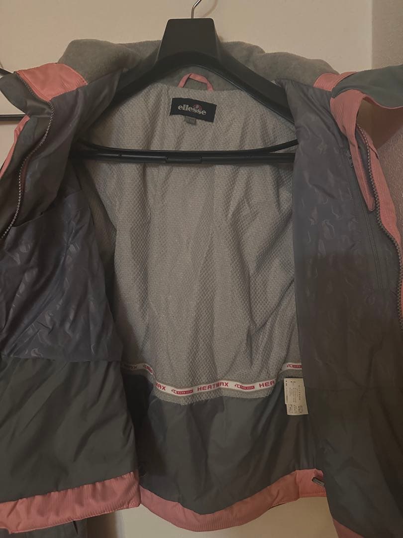 スキーウェアレディース用Lサイズ 上下　 Ellesse