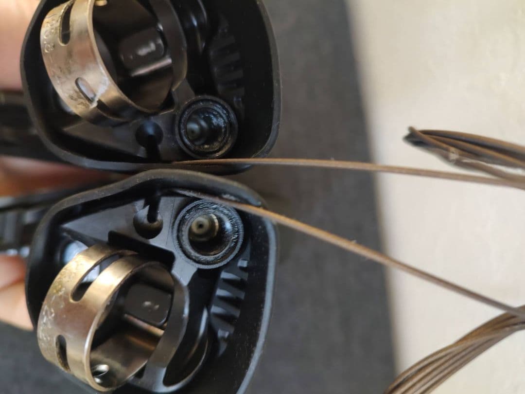 シマノ ULTEGRA ST-R8020 デュアルコントロールレバー