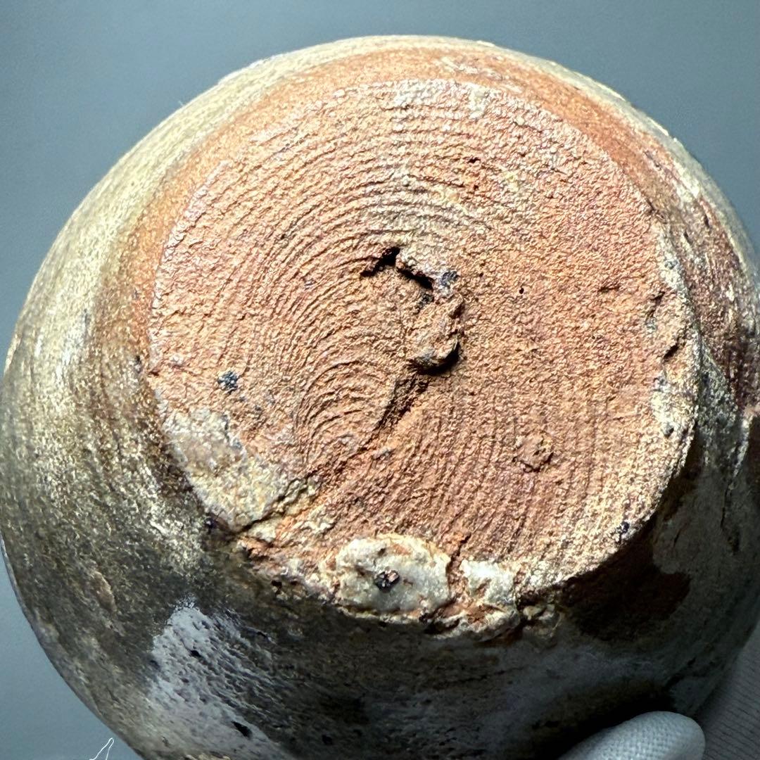 桃山〜江戸前期　古唐津　ぐい呑み　枇杷色釉　梅花皮　古美術　蒐集家　枯れの美