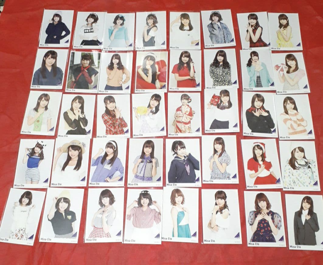 タレントグッズ400点以上のセットポストカード、ステッカー、コースター、色紙等