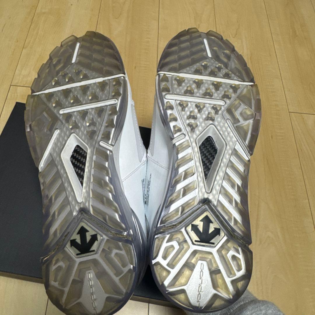 期間限定！お値下げ！DESCENTE GOLF ゴルフシューズ ホワイト