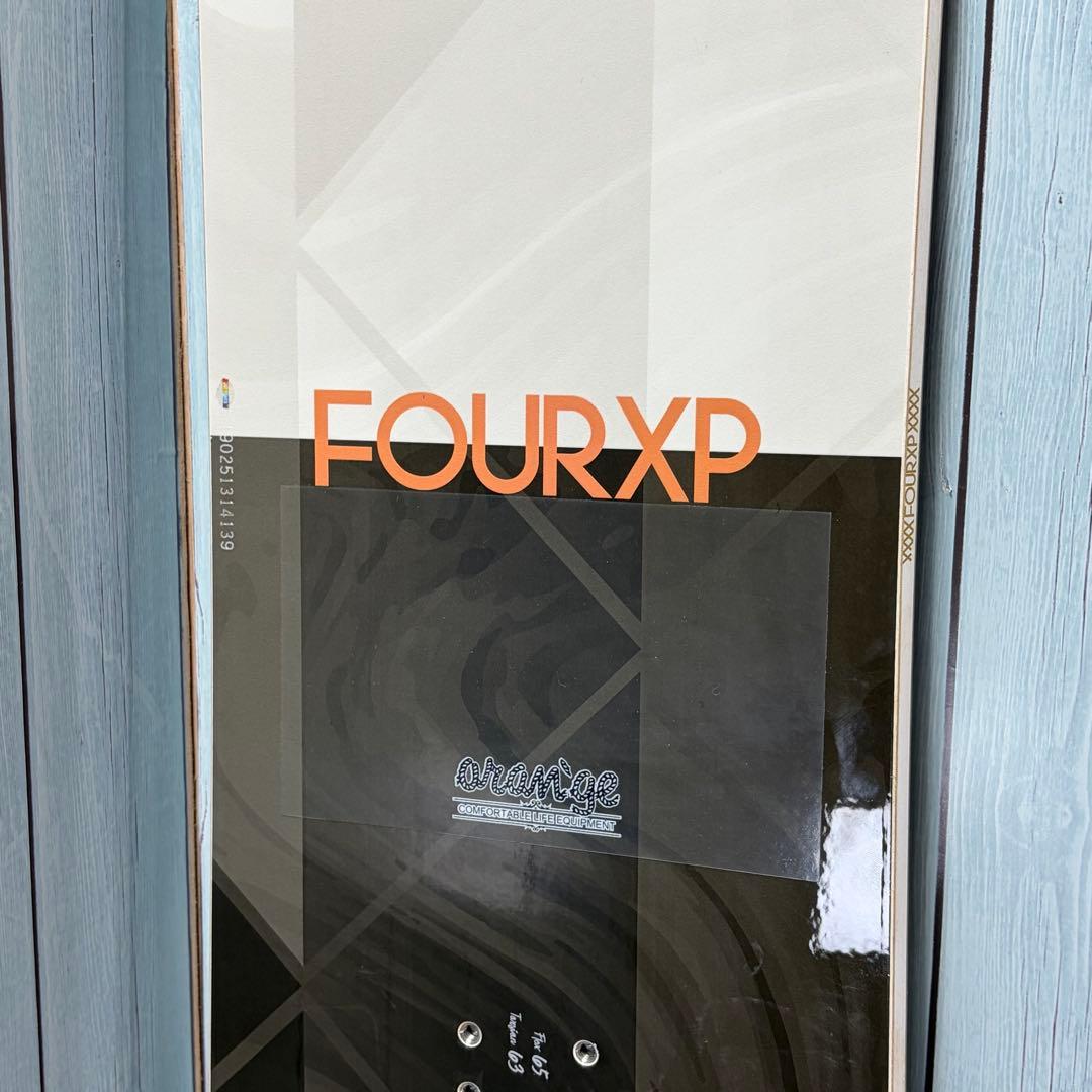 極美品 YONEX FOURXP 139cm スノボー 板 ヨネックス