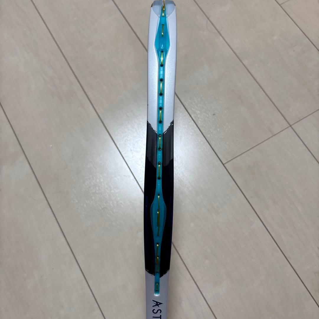 硬式テニスラケット YONEX ASTREL 105　極美品☆