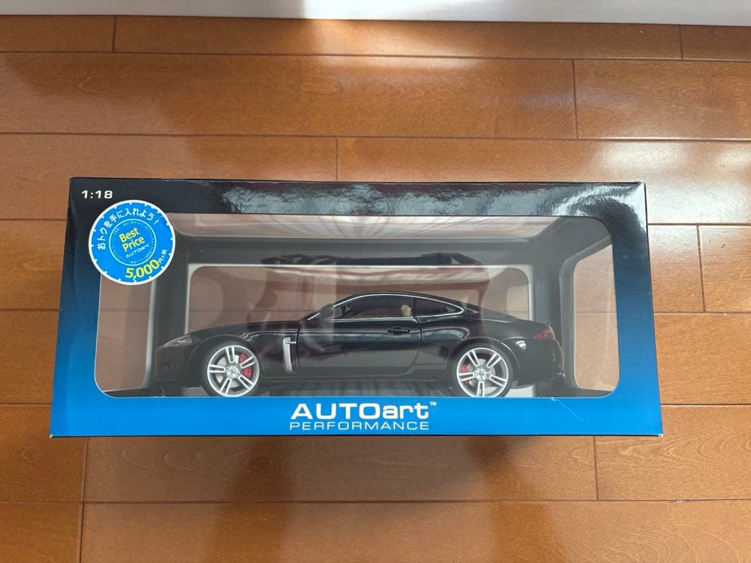 AUTOart 1/18 ジャガー　XKR クーペ　ベストプライスシリーズ
