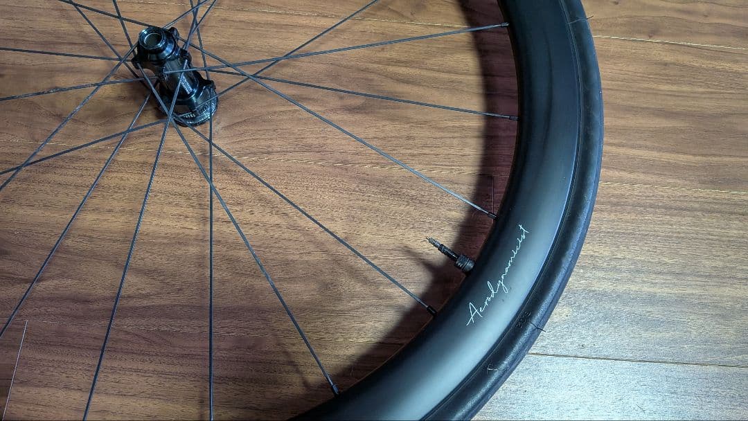 HUNT 44 Aerodynamicist Carbon Disc ホイール