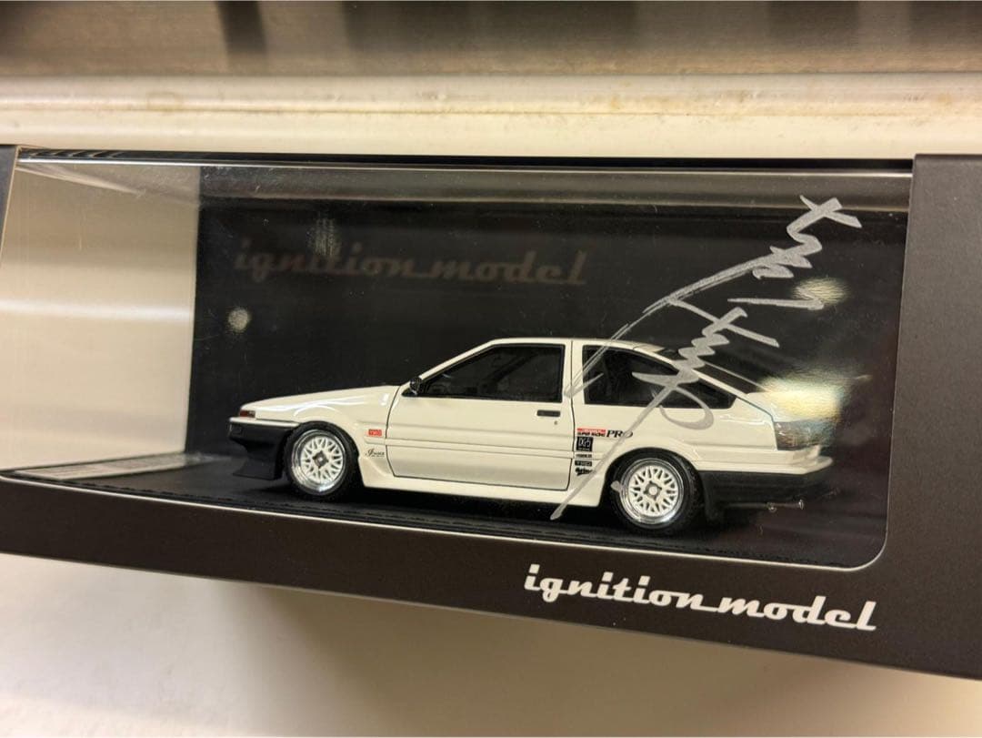 イグニッションモデル 1/43土屋圭市 トヨタ AE86 ハチロク