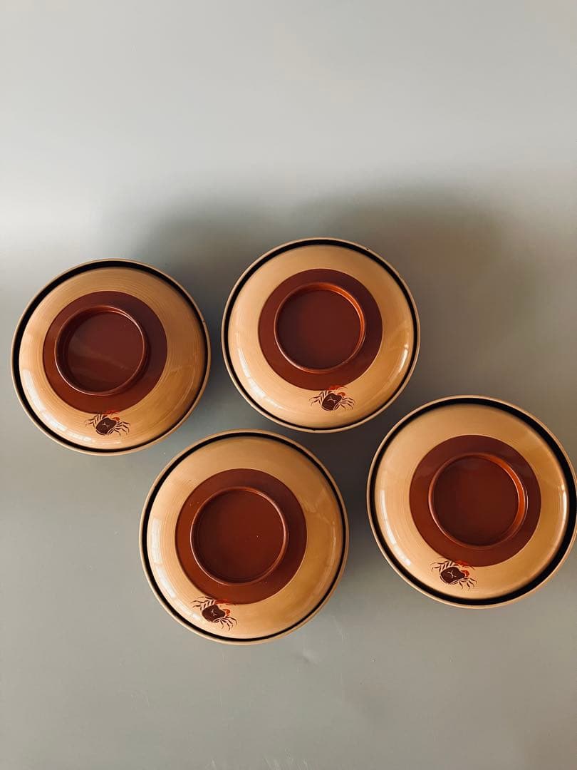 蟹文 白漆 蓋付椀 4組