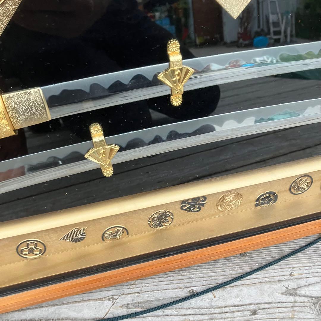 昭和レトロ 日本武将 模造刀 日本刀 鍔 武具 家紋 K24GP 壁掛け飾り額縁