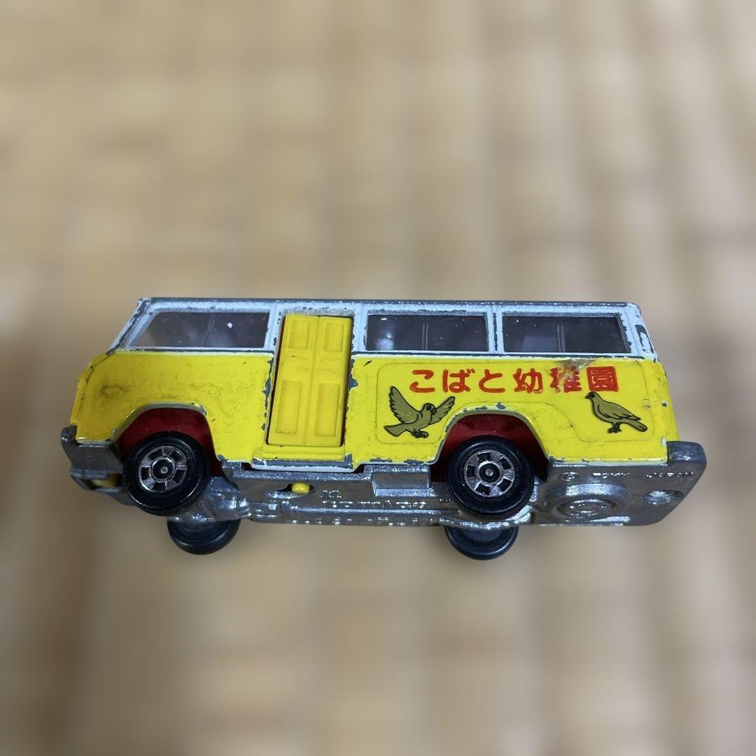 幼稚園バス風ミニカー 鳥のイラスト付き