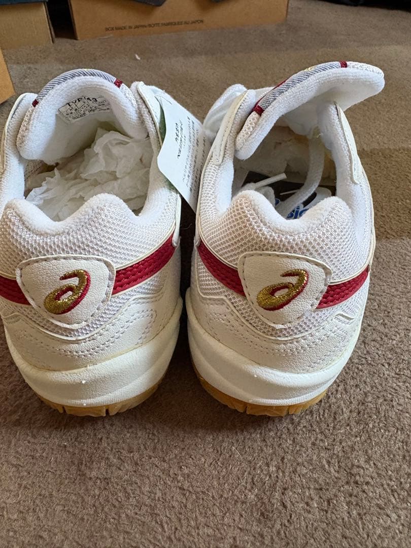 ☆レア商品☆ASICS バレーボールシューズ ホワイト/レッド22.5