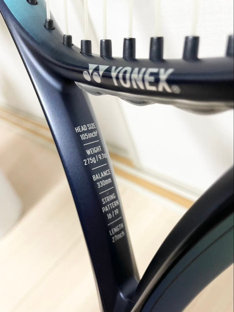【used】美品YONEX EZONE105 グリップ2 新品ストリング付