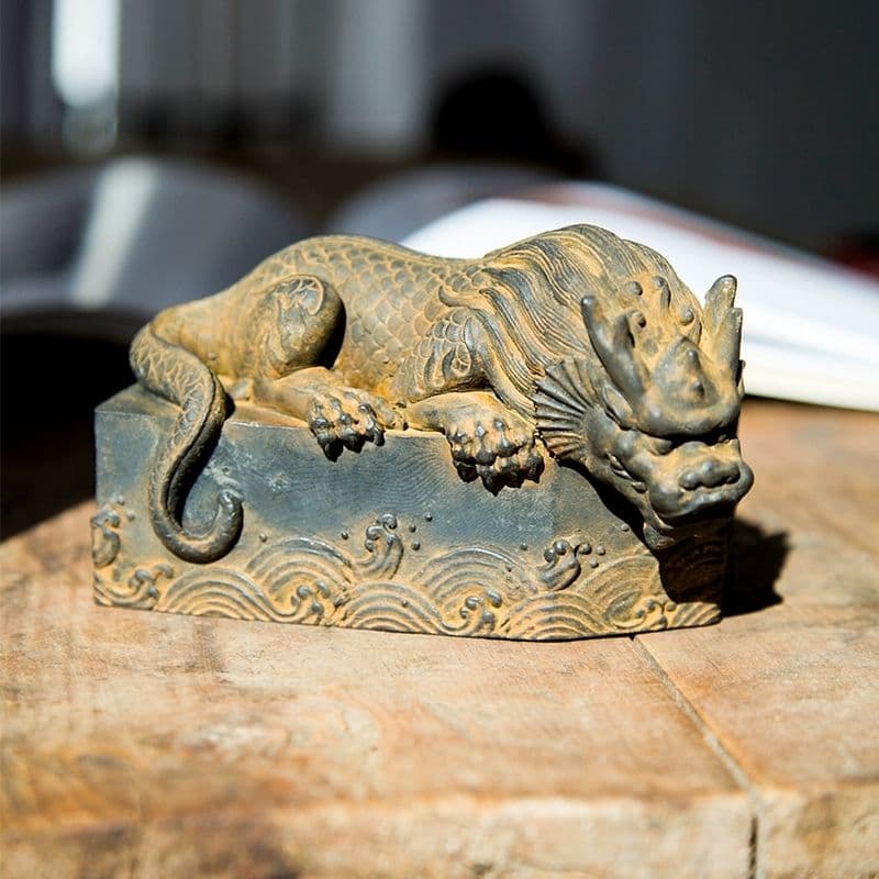 水を避ける獣カデ蝮 卓上 招財 茶寵 文机 文鎮 書道具 装飾品 工芸品 置物