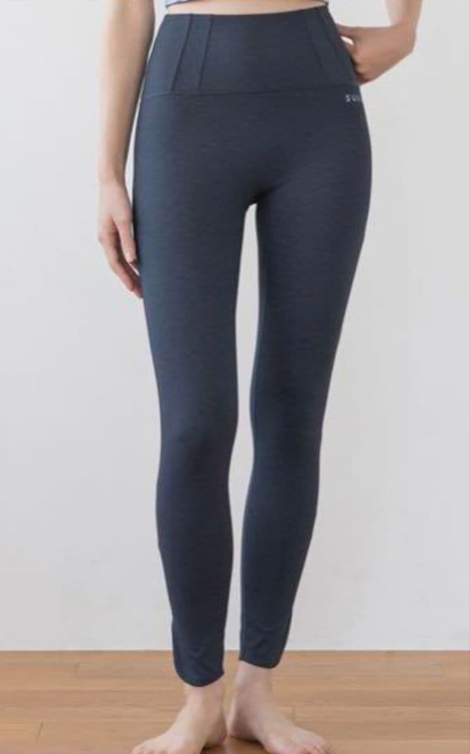 SUKALAデニムクロスヨガウエア　タンクトップとレギンスセット　Lサイズ