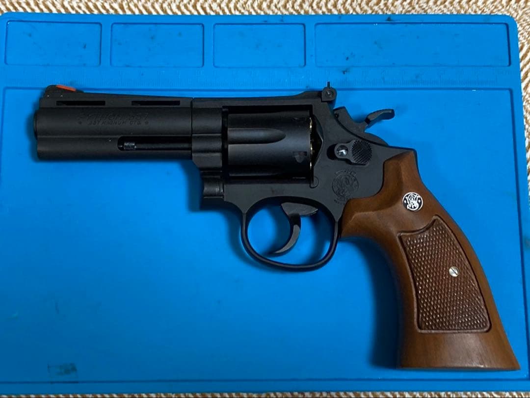 ガスリボルバー モデルガン