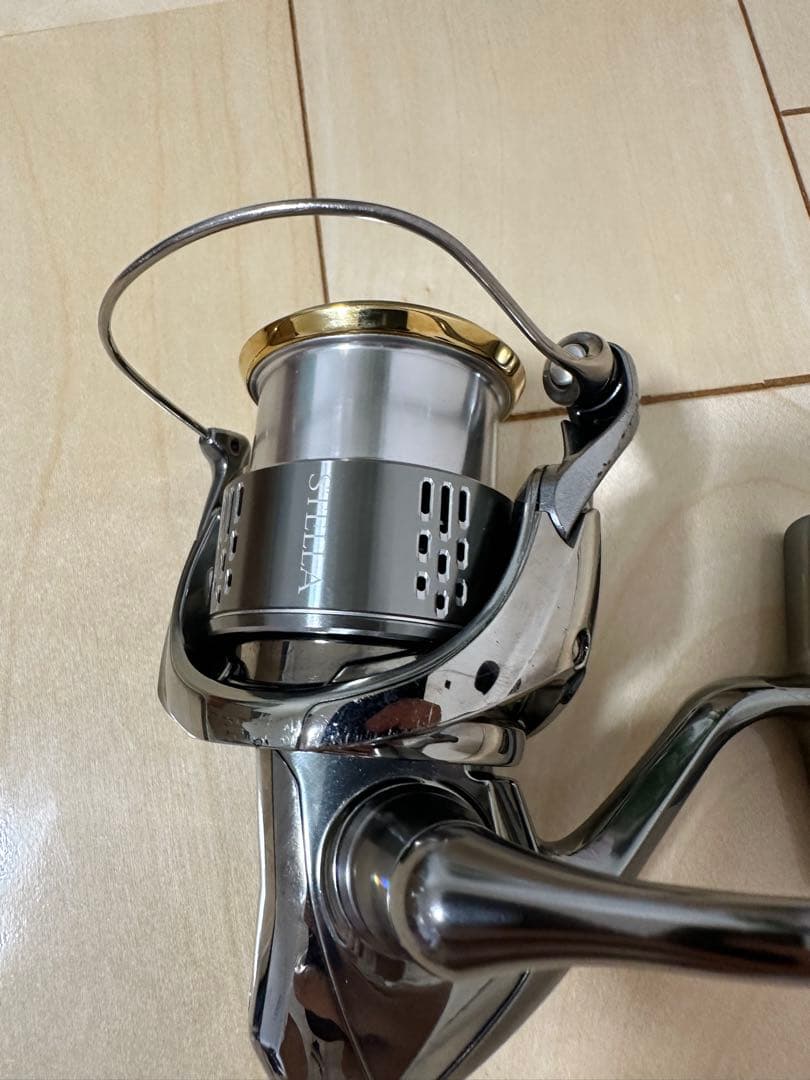 リール 18 STELLA 2500S