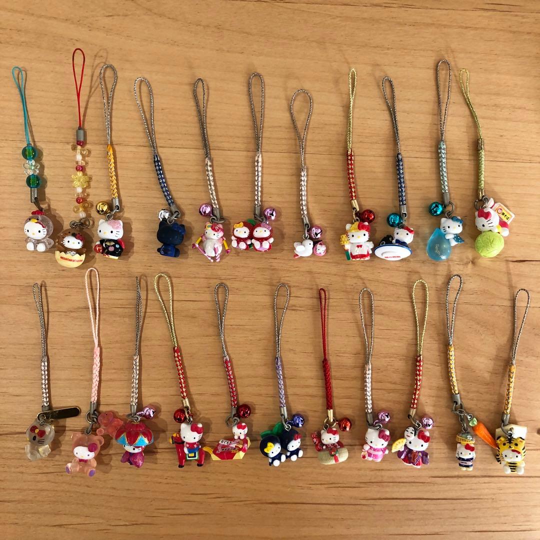 ご当地キティちゃんストラップ 112個まとめ売り