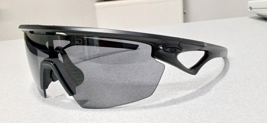 OAKLEY Sphaera（スフィエラ） 高校野球対応モデル