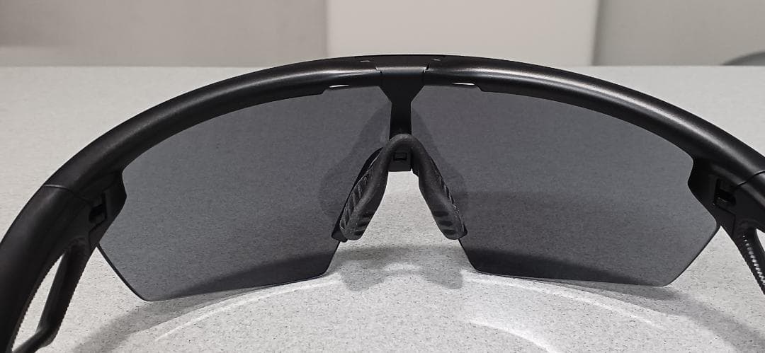 OAKLEY Sphaera（スフィエラ） 高校野球対応モデル