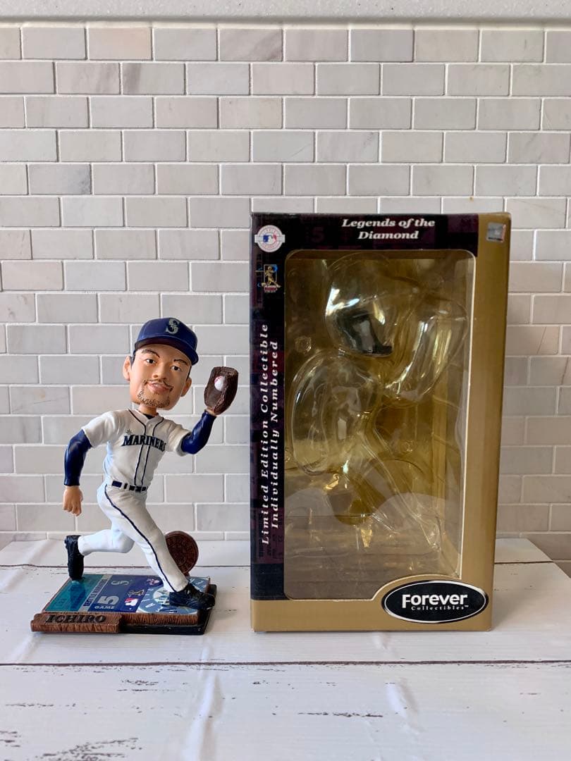 イチロー　ボブルヘッド 5,000体限定　マリナーズ永久欠番51 殿堂入りMLB