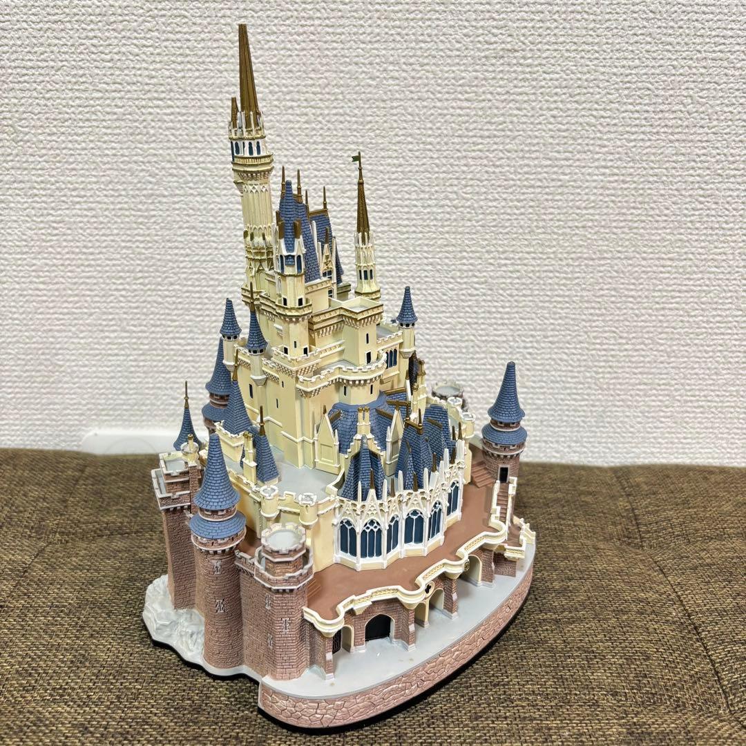【超激レア!】海洋堂 シンデレラ城 ディズニーリゾート 30周年 スタチュー