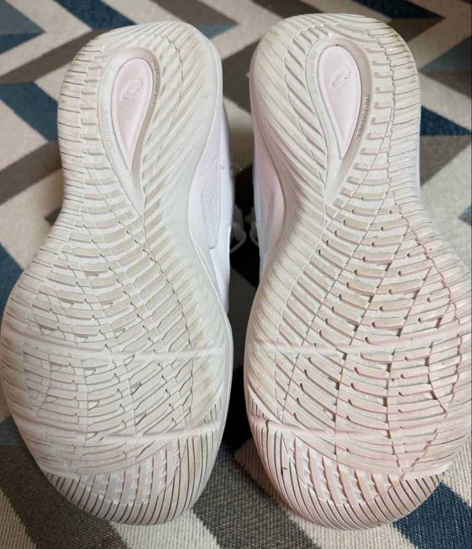 NOVA SURGE LOW 2　26センチ