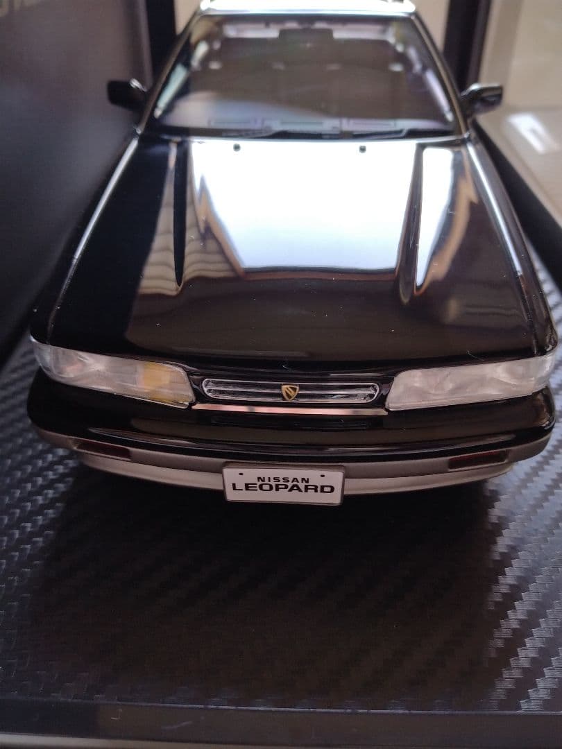 Junichi　1/18レパード　F31　アルティマ　ブラックツートン