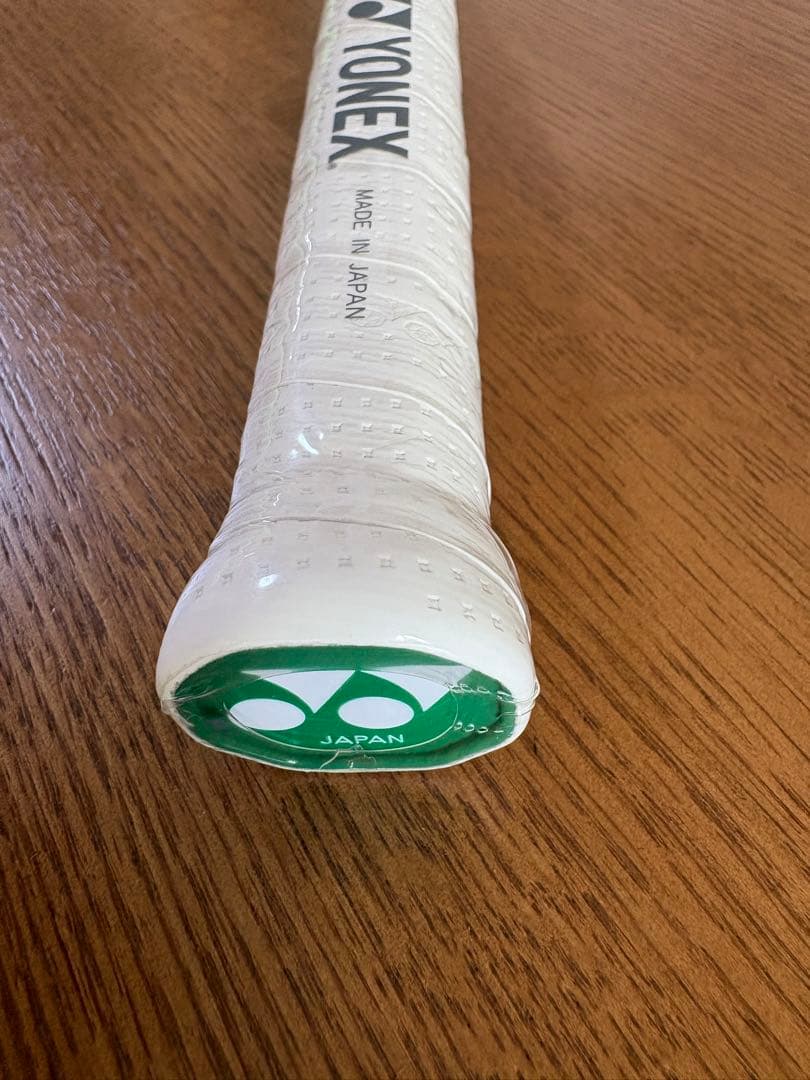 アストロクス100ZZ VA 4U5 YONEX バドミントンラケット