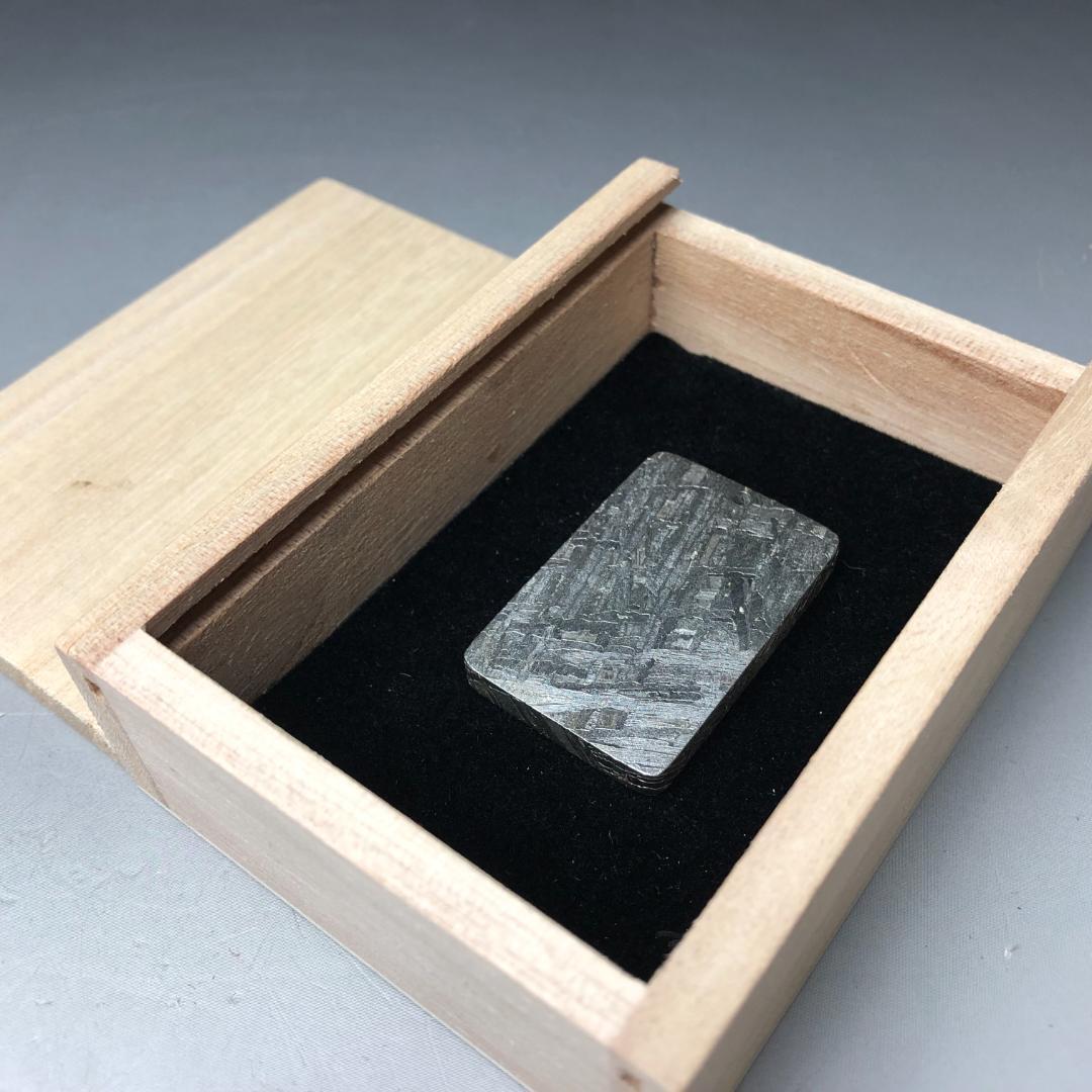 隕石 鉄隕石　アルタイ隕石　ペンダントトップ　ナチュラル　原石　重さ約43g