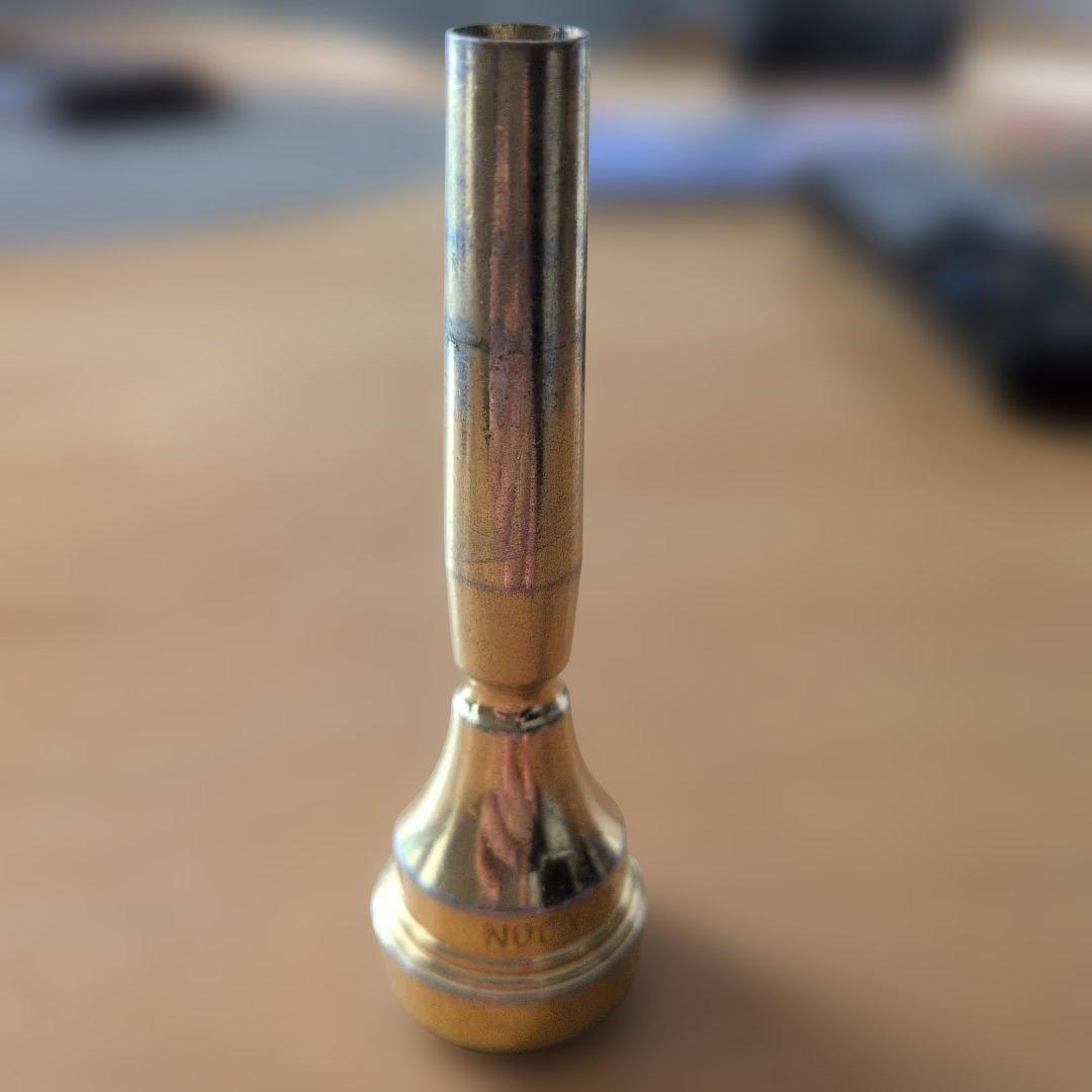 デニスウィック　トランペットマウスピース モデル5 金メッキ