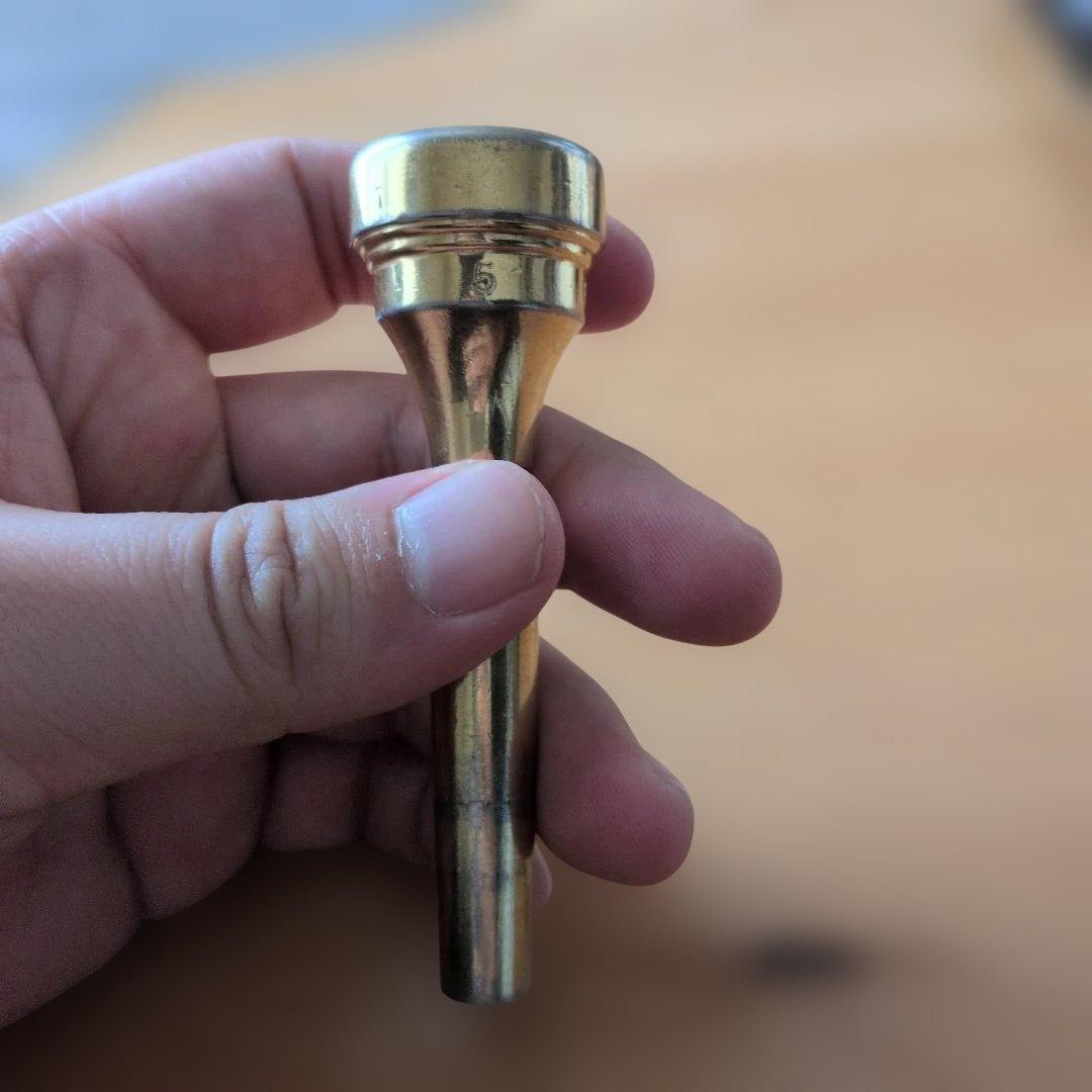 デニスウィック　トランペットマウスピース モデル5 金メッキ