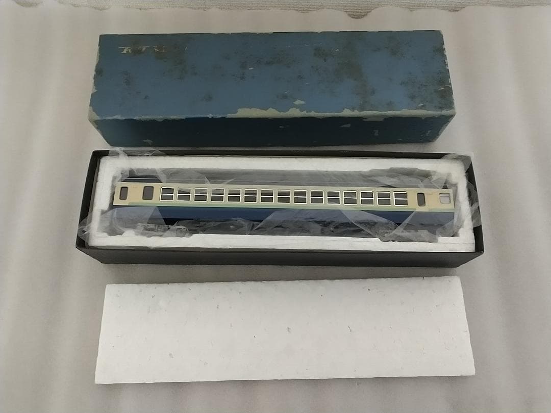 近郊型 サロ111 KTM 横須賀線色