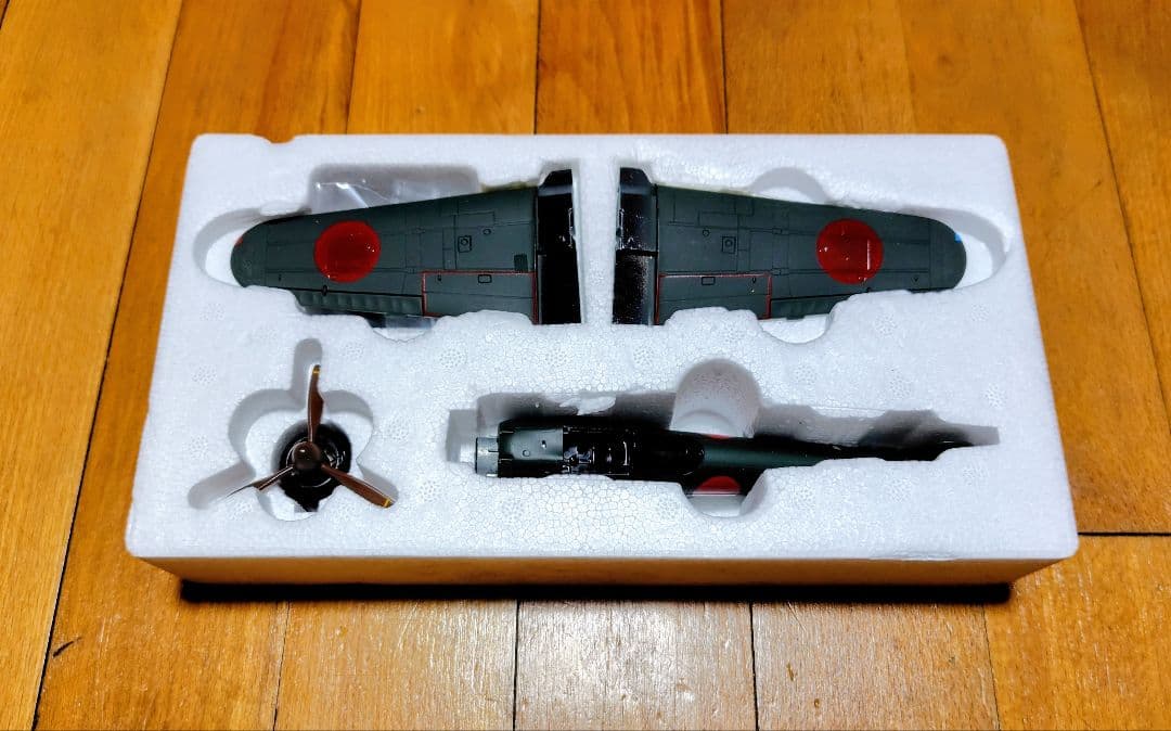 Marushin 零式艦上戦闘機五二型　A6M5 1/48 スケール