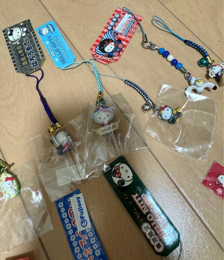 ハローキティ 地域限定　根付け　ストラップ　キーホルダー　ご当地