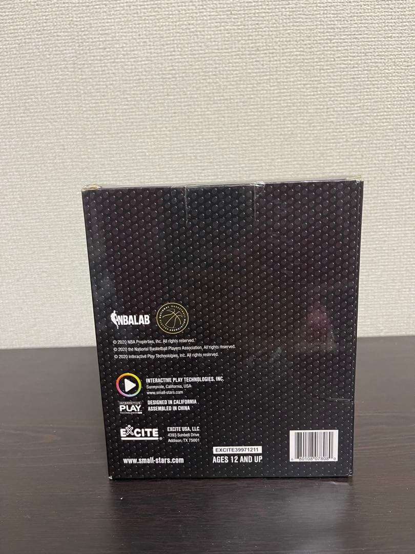 NBAレブロンSMALL-STARSMINIS フィギュア セット