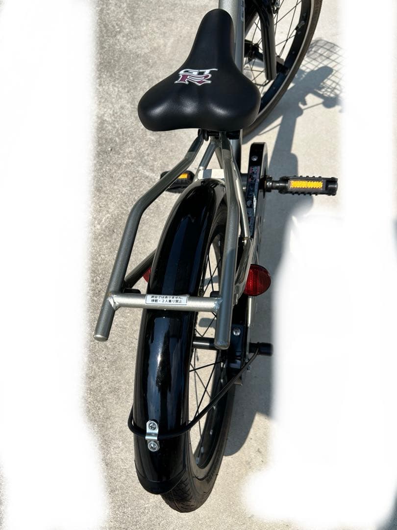 子供用自転車　18インチシルバー　 大阪　引き取り限定