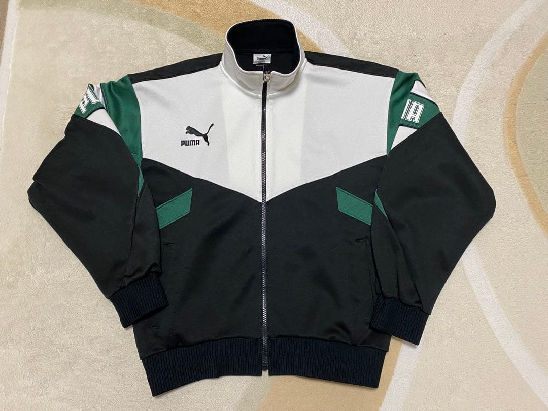 読売ヴェルディモデル　PUMAトラックスーツ