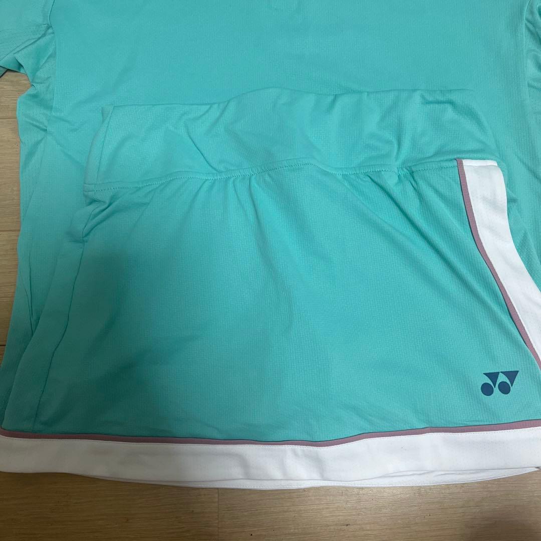 YONEX Vネックテニスウェア上下O.M