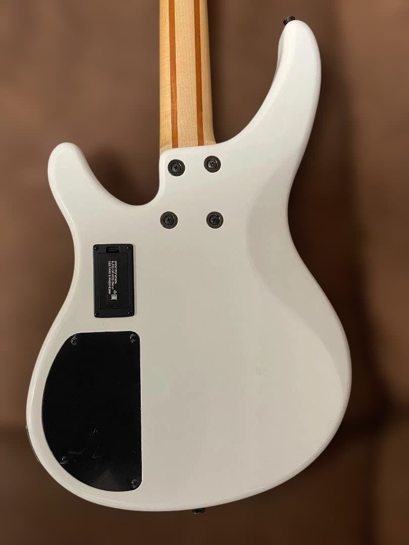 TRBX304 WH【おまけ付】YAMAHA ホワイト 白 ベース ヤマハ