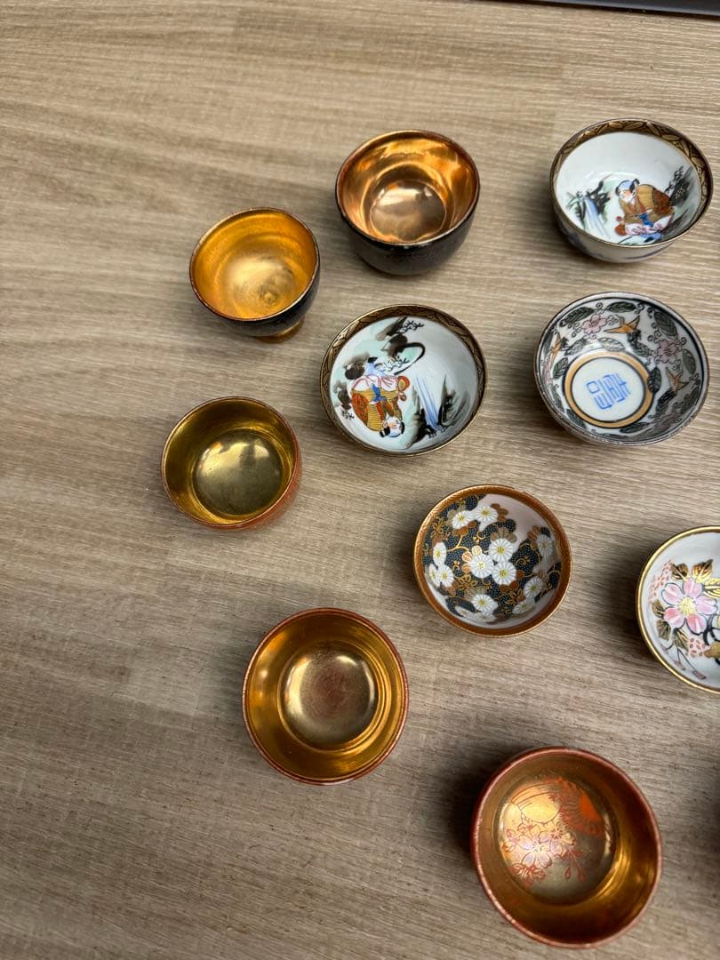 1534  九谷焼　猪口　17客　まとめ売り　時代物