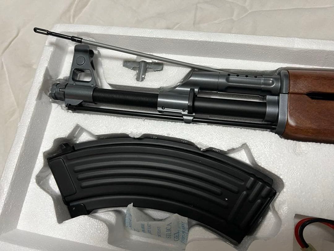 東京マルイ AK47 600連射マガジン付き