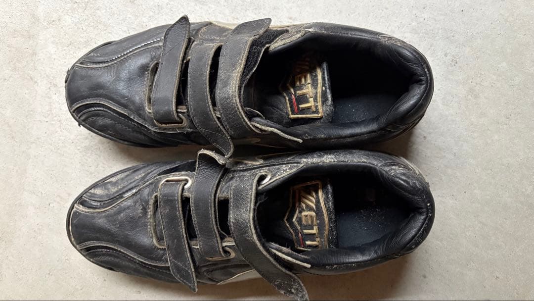 阪神タイガース　矢野輝弘さん トレーニングシューズ ブラック