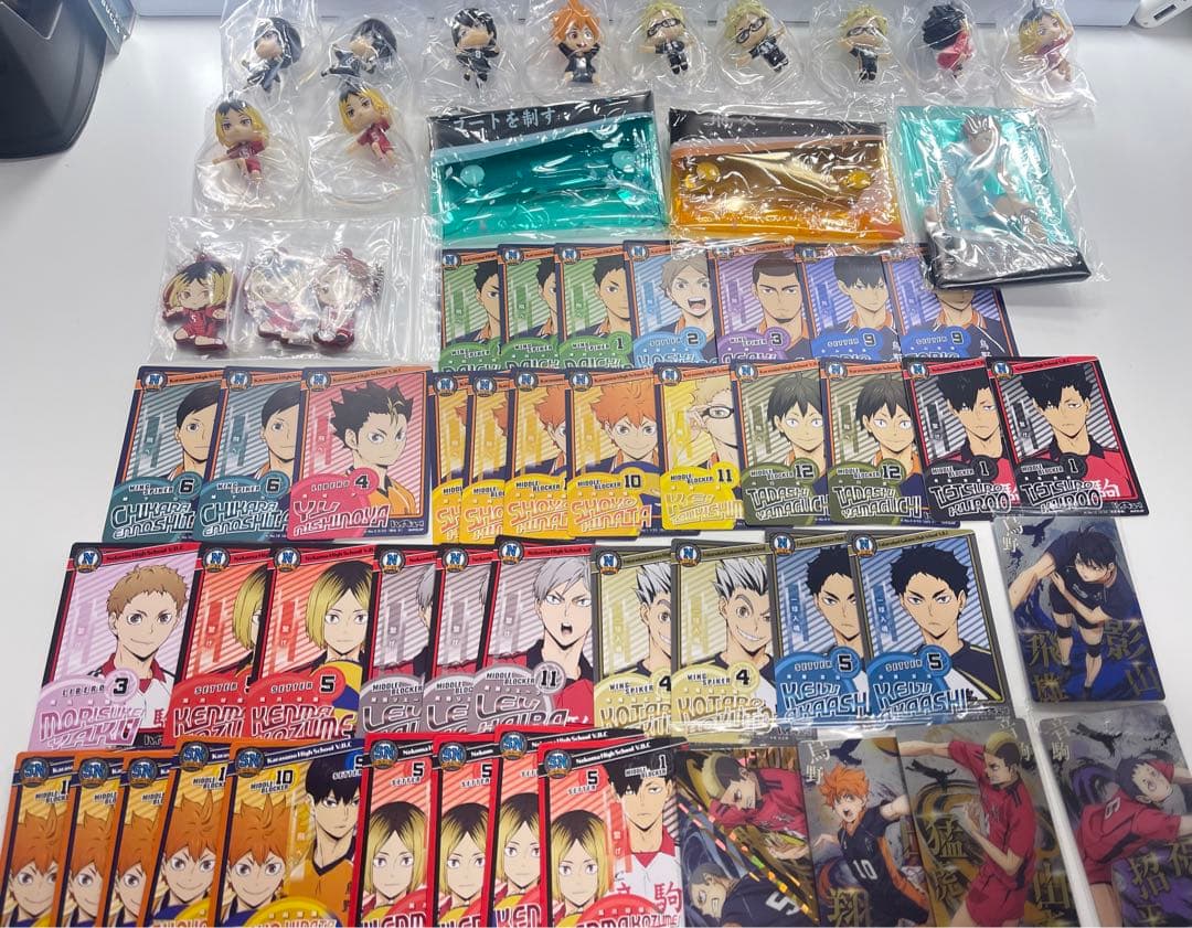 ハイキュー グッズ まとめ売り ガチャガチャ アクスタ キーホルダー 缶バッジ