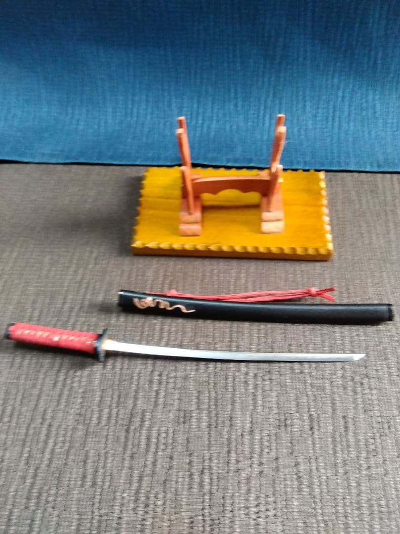 装飾ペーパーナイフ【日本刀型と２本刀掛け】