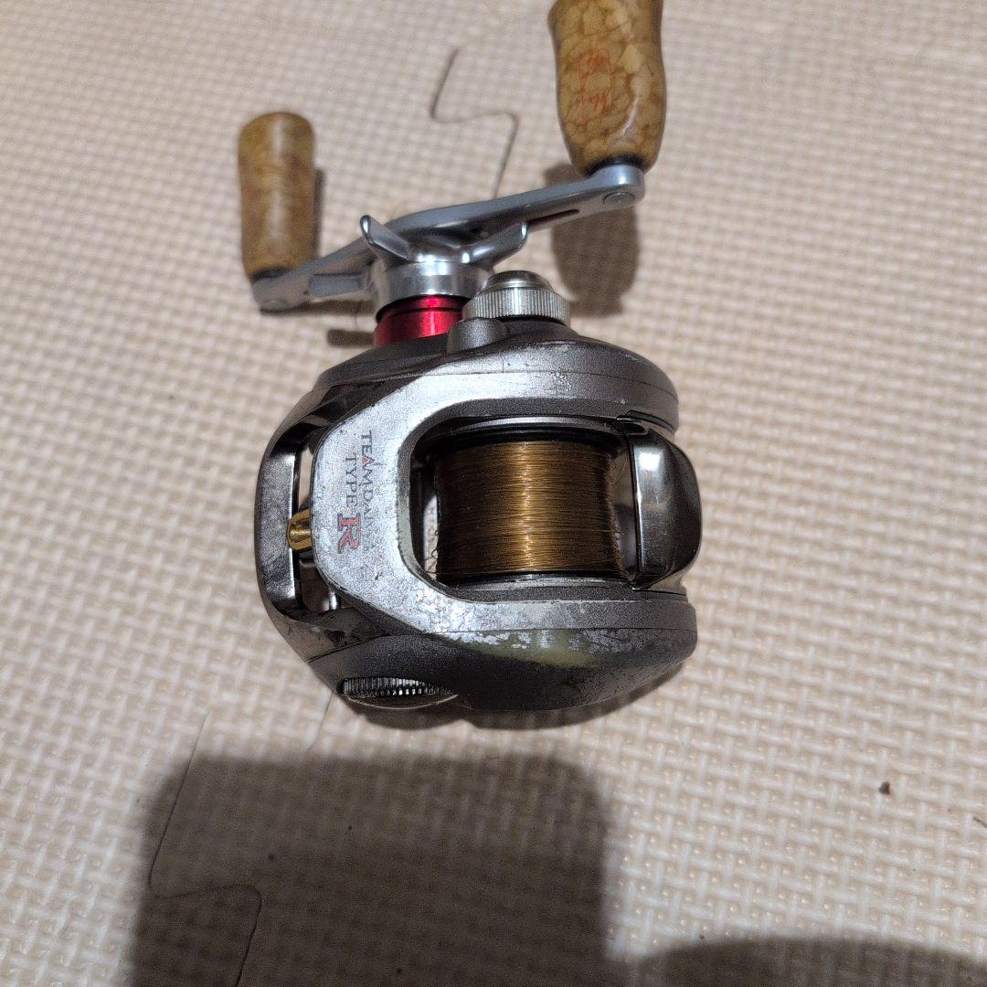 TYPE-R ベイトリール メガバスシルバー コルクハンドル