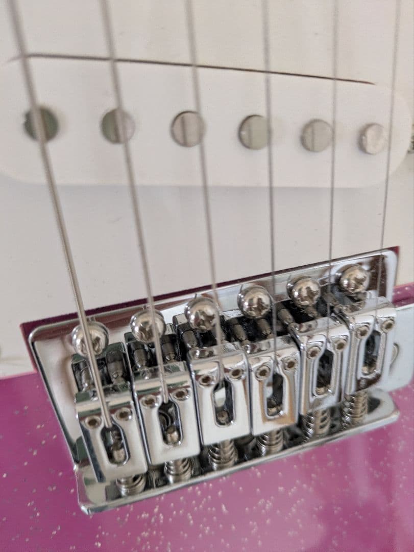 Gypsy Rose ジプシーローズ　ピンクエレキギター　ストラトタイプ