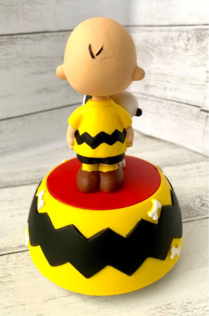 Westland チャーリーブラウン　スヌーピー　オルゴール