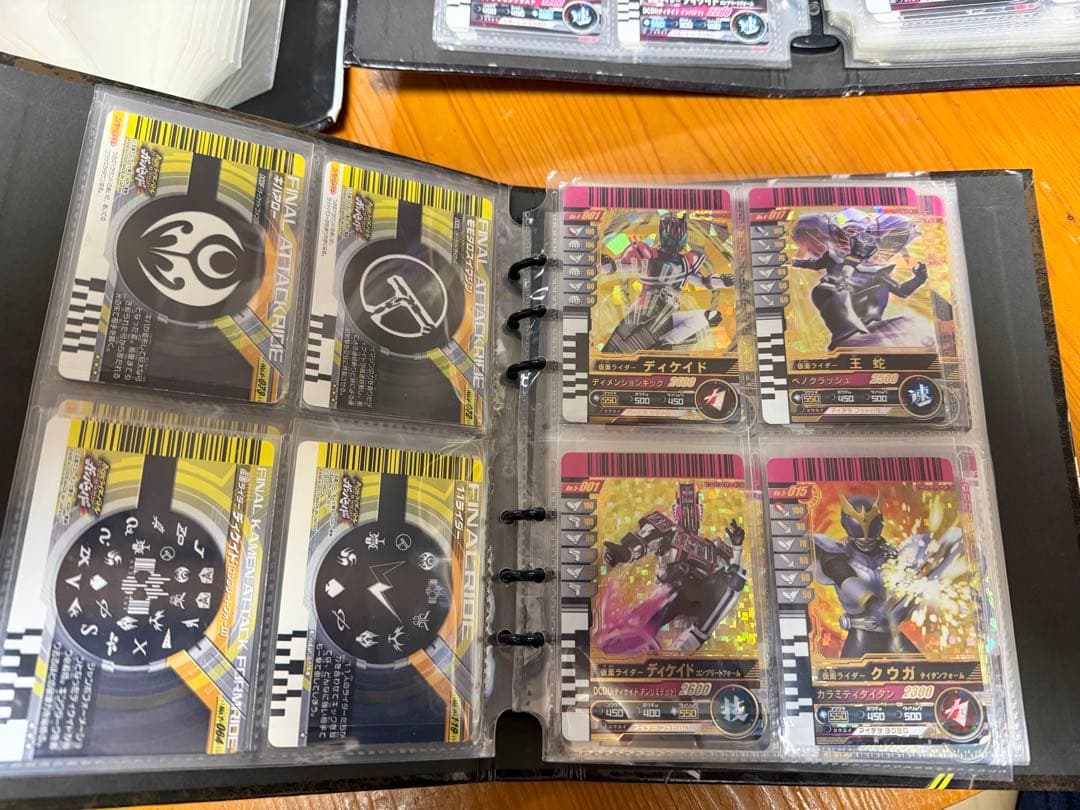 仮面ライダー　ガンバライド　ゴールドコンプ他多数カードとカードバトル機