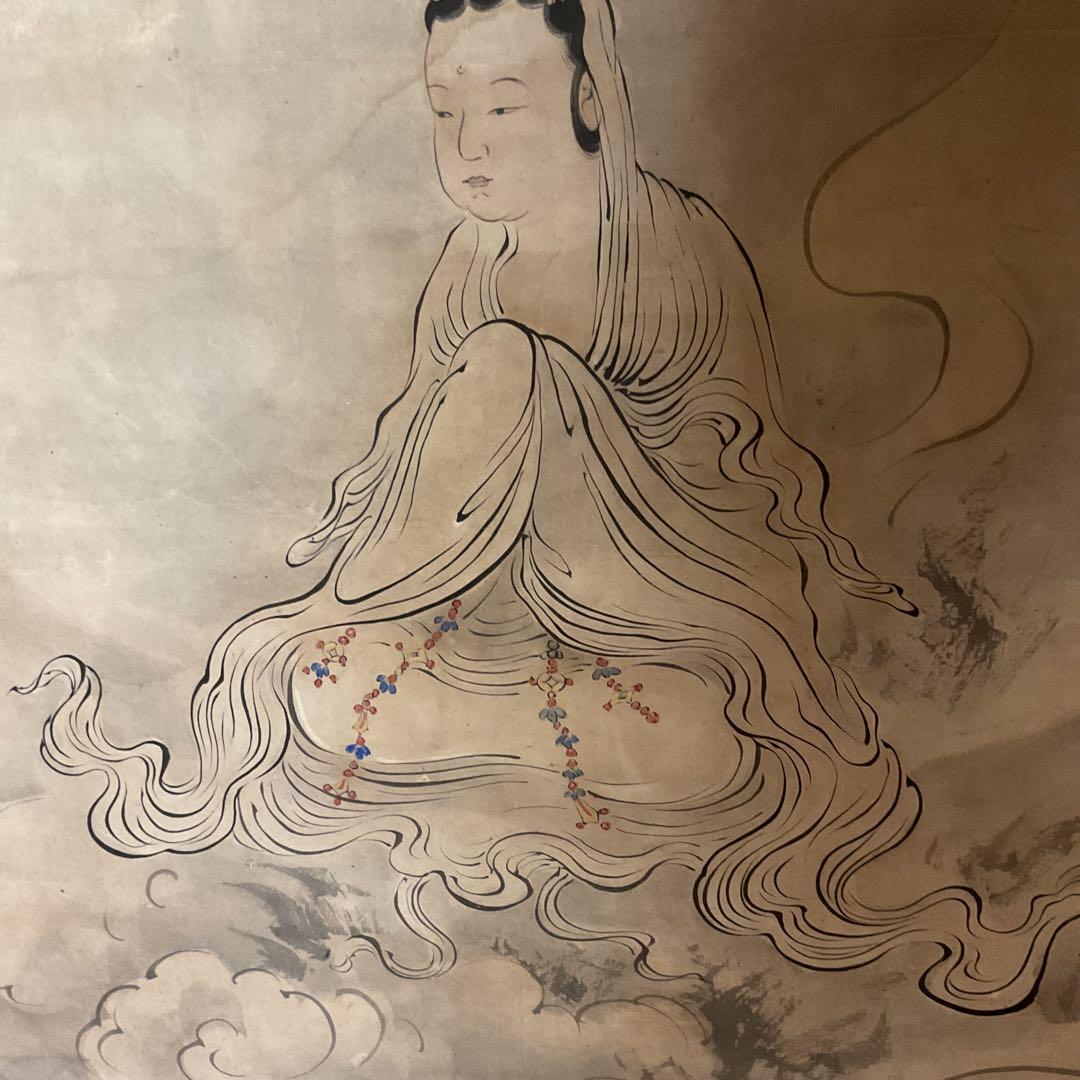 宏斎画肉筆画 紙本掛軸 【 雲上観音図 】 軸先仏具軸 良品桐箱付