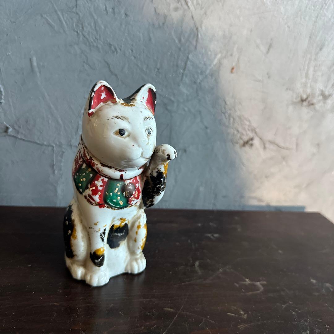 瞬間的お値下げ‼️ヴィンテージ味ありすぎる三毛猫招き猫 陶器 置物　瀬戸
