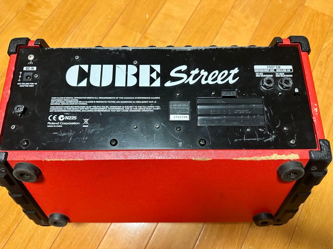 CUBE Street RED レッド　路上ライブ向けアンプ